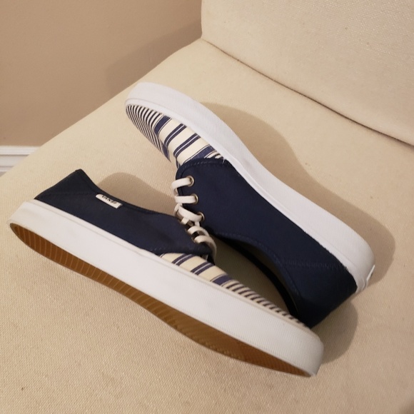 Navy Blue Striped Van's Surf Slider - Picture 2 of 4